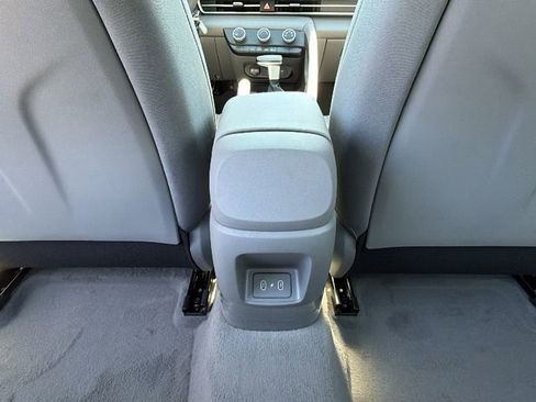 New 2026 Hyundai Elantra SE FWD image 21