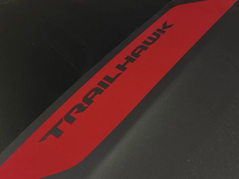 Used 2024 Jeep Compass Trailhawk AWD/4WD image 8