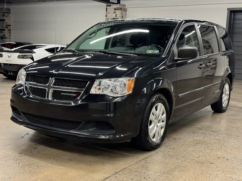 Used 2016 Dodge Grand Caravan American Value Package image 3