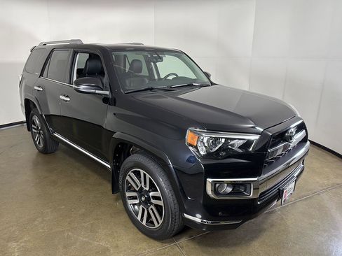 Used 2019 Toyota 4Runner Limited AWD/4WD image 7