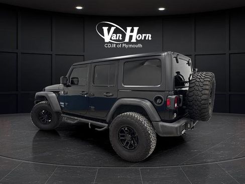 Used 2021 Jeep Wrangler Unlimited Sport image 3