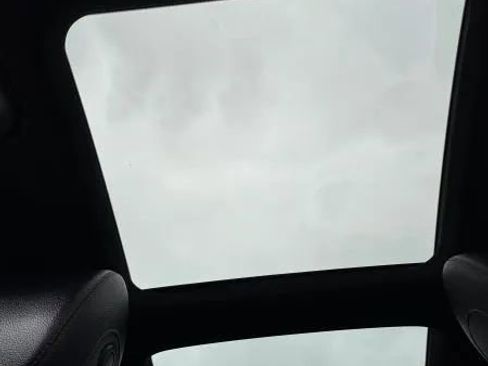 Used 2019 Mercedes-Benz GLC 300 4MATIC w/ Multimedia Package image 27