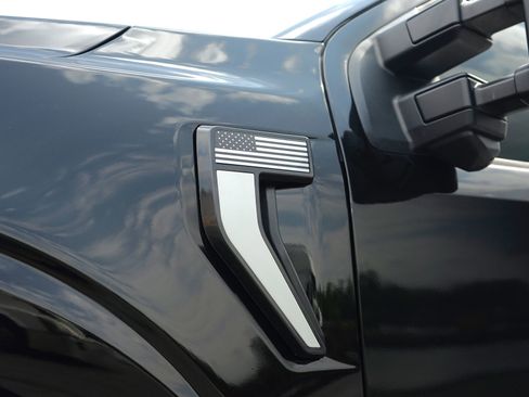 Used 2021 Ford F150 Lariat w/ Equipment Group 502A High AWD/4WD image 10