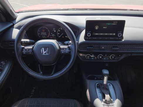 Used 2025 Honda HR-V Sport image 25