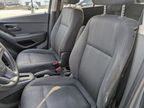 Used 2021 Chevrolet Trax LS w/ Tint and Cruise Package image 20