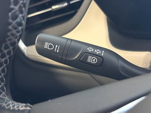 Used 2024 Buick Encore GX Avenir w/ Avenir Convenience Package FWD image 41