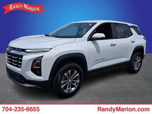 Used 2026 Chevrolet Equinox LT FWD image 1