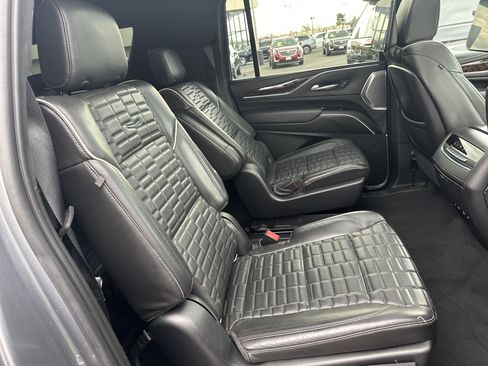 Used 2021 Cadillac Escalade ESV Sport Platinum w/ LPO, ONYX Package image 19