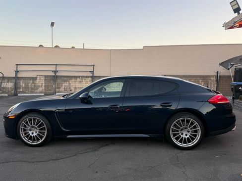 Used 2016 Porsche Panamera 4 Edition w/ Premium Package Plus AWD/4WD image 8