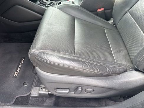 Used 2019 Hyundai Tucson Limited image 11