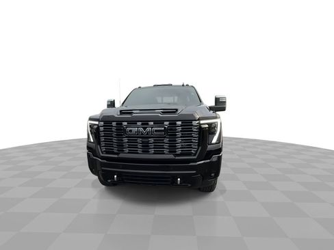 Certified 2025 GMC Sierra 2500 Denali Ultimate w/ Max Trailering Package image 4
