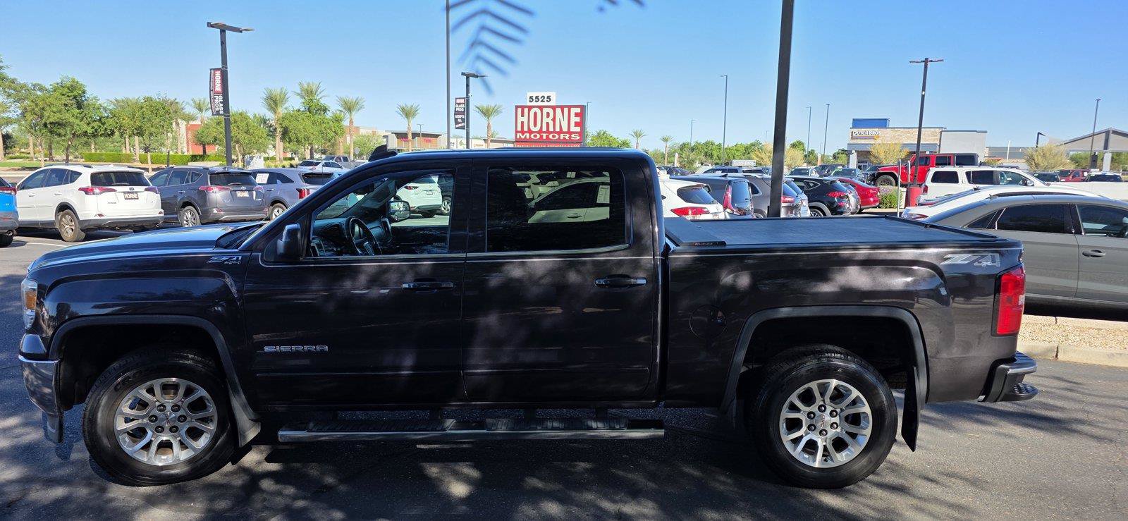 Used 2015 GMC Sierra 1500 SLE w/ SLE Value Package AWD/4WD image 8