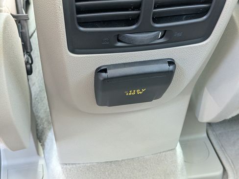 Used 2015 Ford Escape Titanium w/ Equipment Group 301A FWD image 16