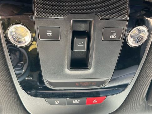 Used 2023 Kia Sorento SX Prestige image 15