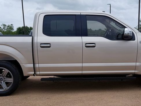 Used 2018 Ford F150 XLT image 4