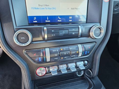 Used 2023 Ford Mustang Premium image 18