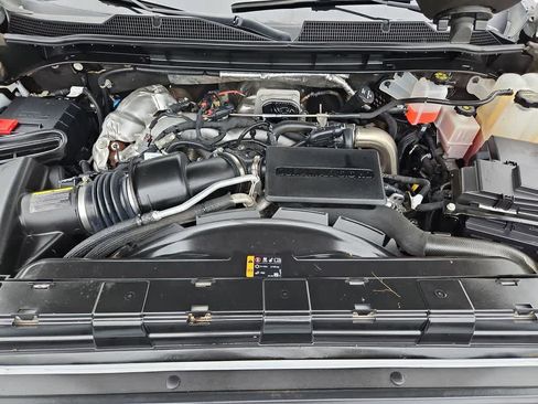 Used 2024 Chevrolet Silverado 2500 LT AWD/4WD image 15