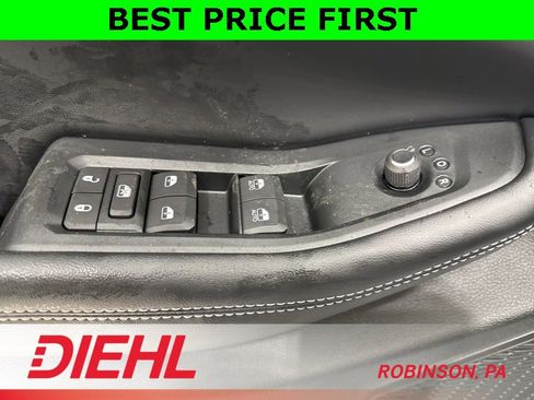 New 2025 Jeep Grand Cherokee Laredo X image 21