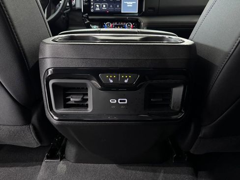 Certified 2024 GMC Sierra 2500 AT4 image 27