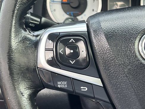 Used 2016 Toyota Camry SE FWD image 28