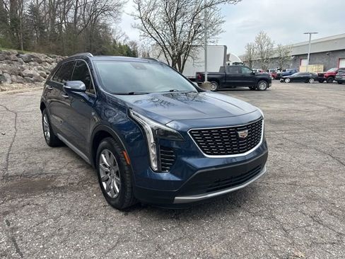 Used 2021 Cadillac XT4 Premium Luxury AWD/4WD image 7