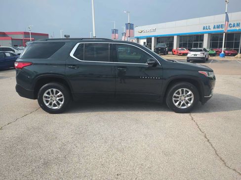 Used 2020 Chevrolet Traverse LT FWD image 9