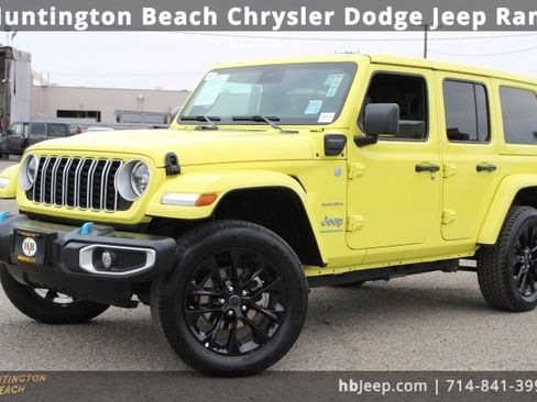 Used 2024 Jeep Wrangler Unlimited Sahara image 10