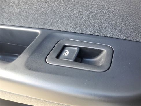 Certified 2025 Volkswagen Taos S image 13