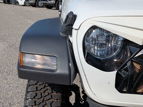 Used 2021 Jeep Wrangler Sport AWD/4WD image 9