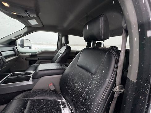 Used 2019 Ford F250 XLT w/ XLT Value Package image 32