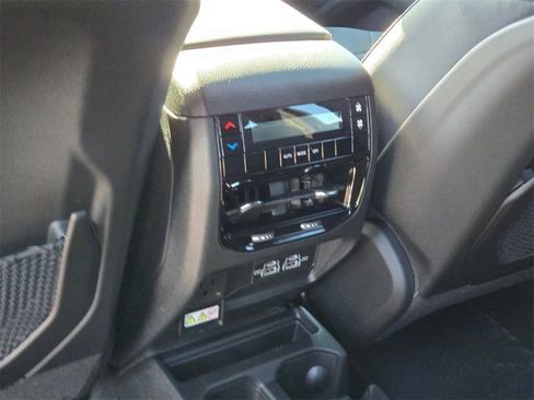 New 2025 Jeep Grand Cherokee L Laredo w/ Luxury Tech Group I image 9