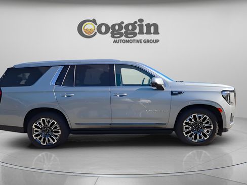 Used 2024 GMC Yukon Denali Ultimate image 17