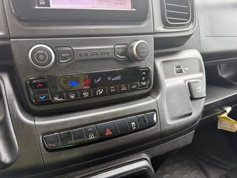 Used 2025 RAM ProMaster 2500 w/ U-Haul Equipment Group FWD image 23