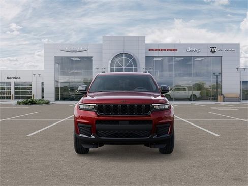 New 2025 Jeep Grand Cherokee L Altitude image 6