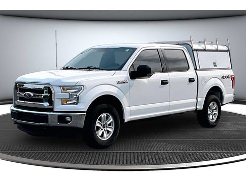 Used 2017 Ford F150 XLT AWD/4WD image 16