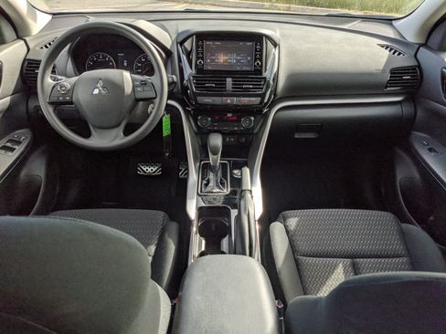 Used 2025 Mitsubishi Eclipse Cross ES image 13