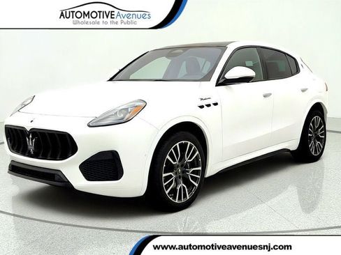 Used 2023 Maserati Grecale Modena AWD/4WD image 1