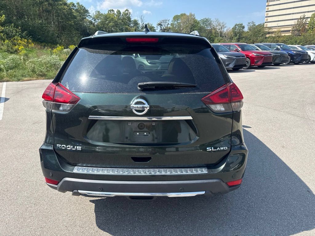 Used 2019 Nissan Rogue SL w/ Premium Package AWD/4WD image 6
