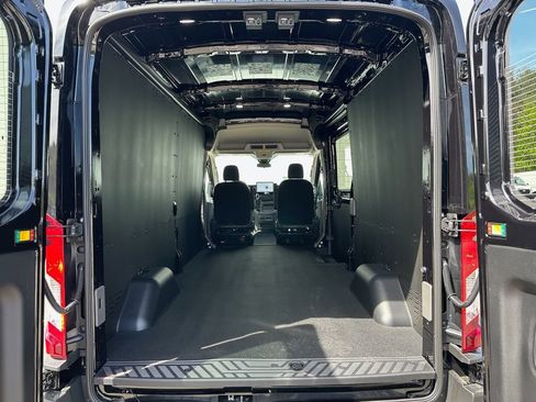 New 2026 Ford Transit 250 148 Medium Roof RWD image 25