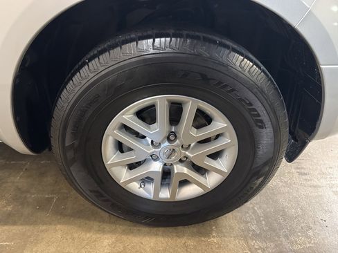 Used 2016 Nissan Frontier SV image 24
