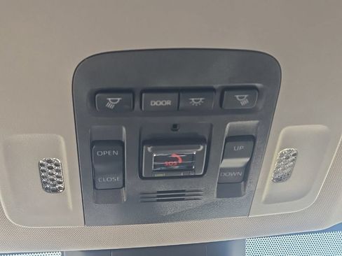Used 2023 Toyota Camry SE FWD image 21
