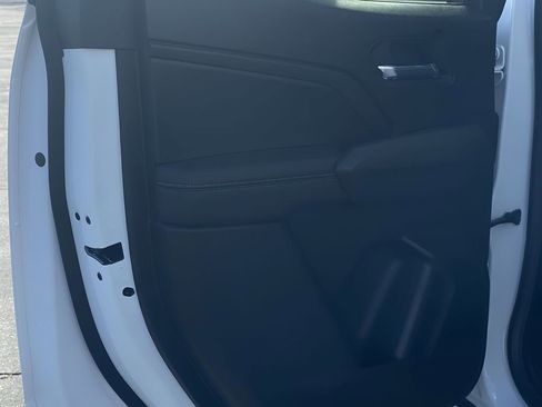 New 2026 GMC Canyon Elevation w/ Convenience Package image 33