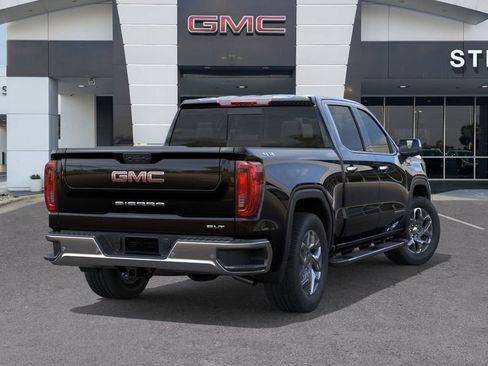 New 2026 GMC Sierra 1500 SLT image 4
