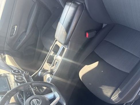 Used 2021 Nissan Sentra SV FWD image 6