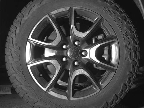 Used 2025 Jeep Compass Trailhawk AWD/4WD image 13