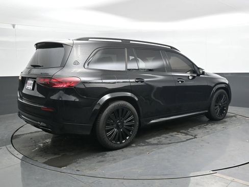 Used 2024 Mercedes-Benz Maybach GLS 600 4MATIC image 2
