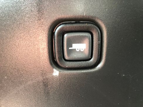 Used 2025 GMC Savana 2500 w/ Driver Convenience Package RWD image 31