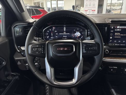 Used 2025 GMC Sierra 1500 Elevation RWD image 14