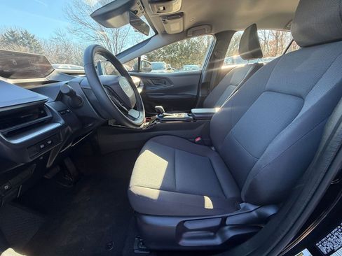 Used 2025 Toyota Prius LE image 24