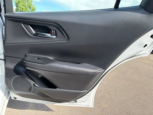 Used 2025 Toyota Prius Plug-In Hybrid FWD image 14